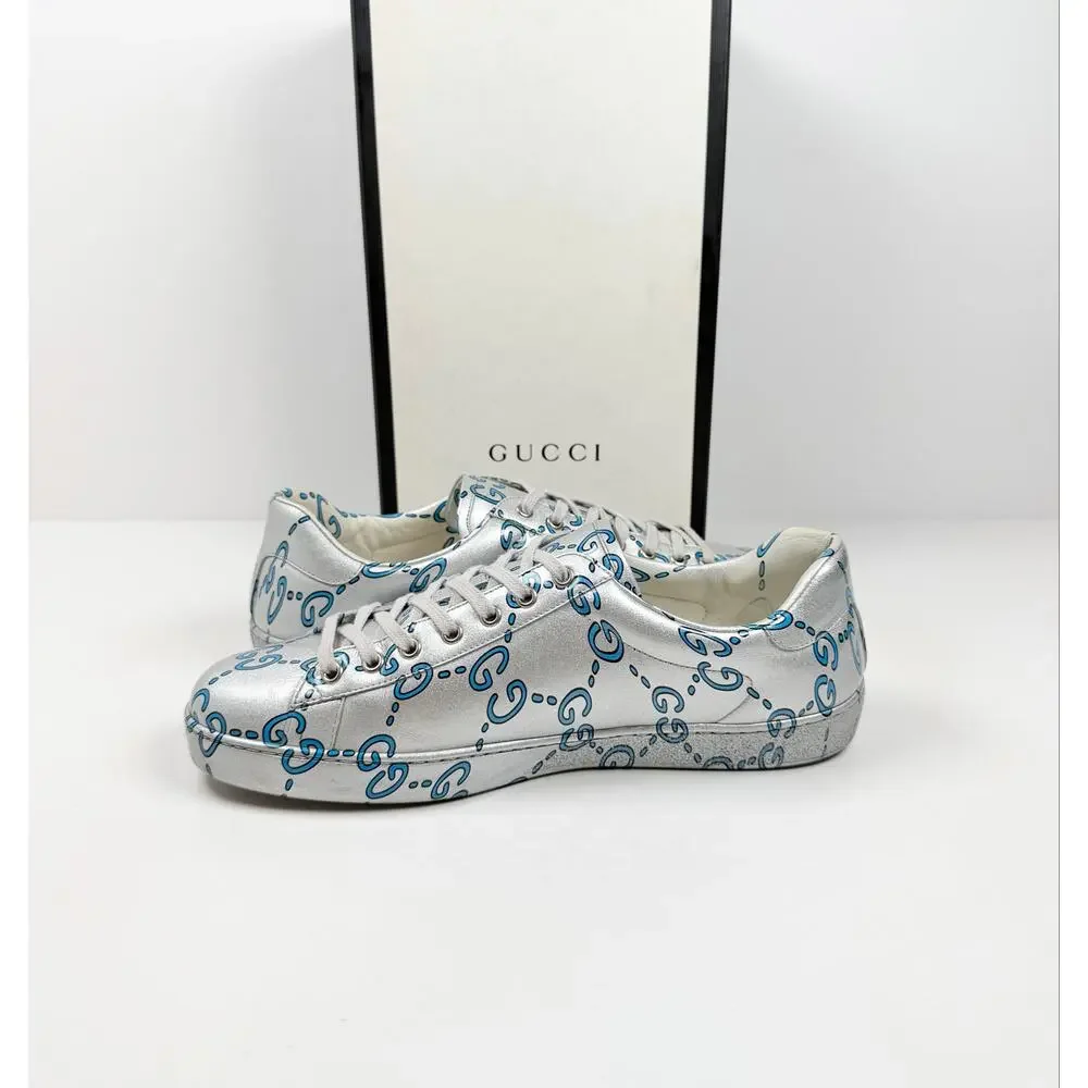 Gucci size 10